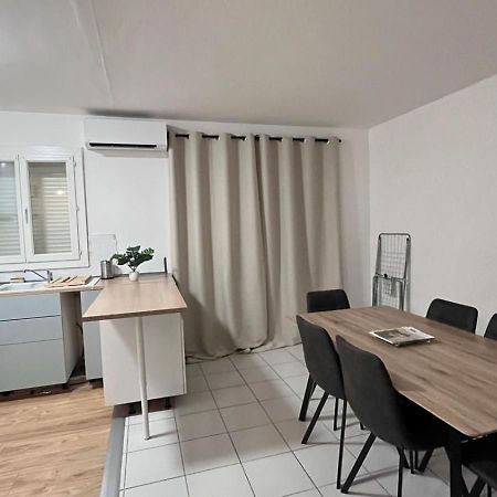 Appartement Climatise Avec Parking A อัลบี ภายนอก รูปภาพ