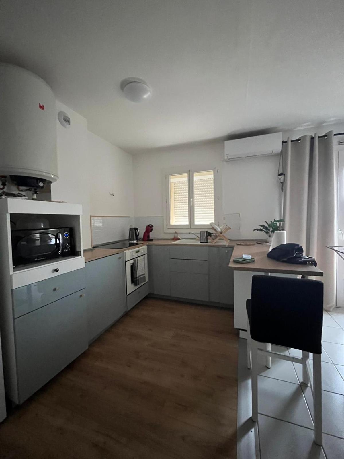 Appartement Climatise Avec Parking A อัลบี ภายนอก รูปภาพ